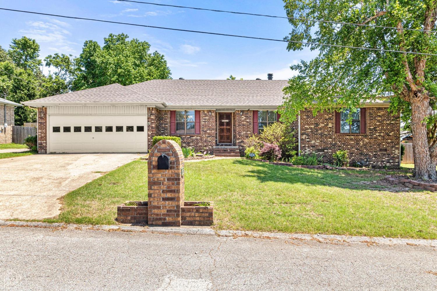 401 Quail Run, Paragould, AR 72450