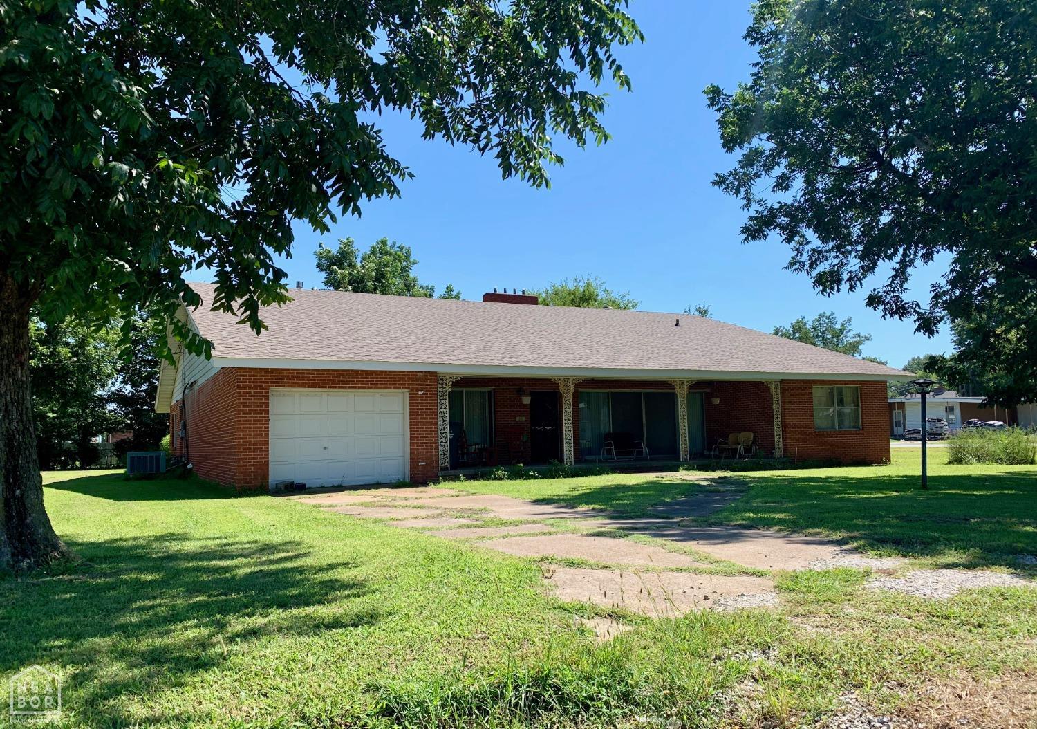 500 W Hill Street, Walnut Ridge, AR 72476