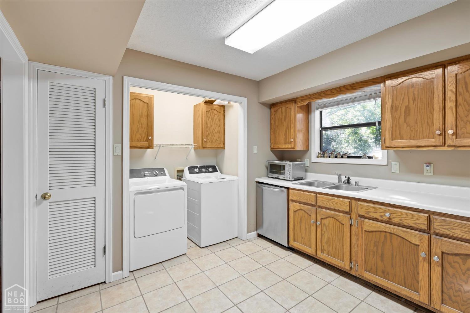2105 Windwood Cove