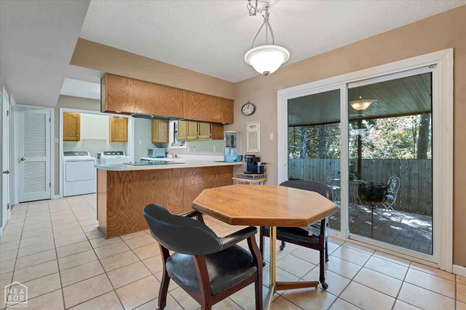 2105 Windwood Cove