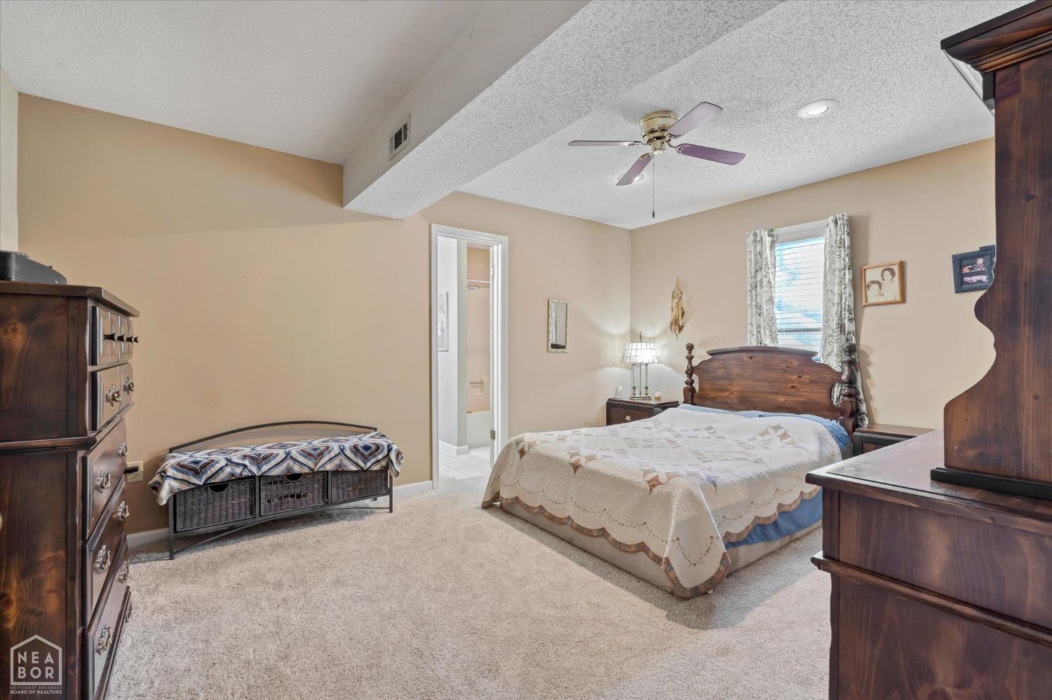 2105 Windwood Cove