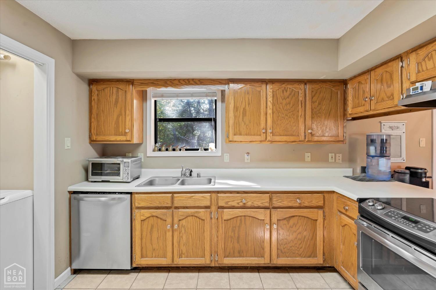 2105 Windwood Cove