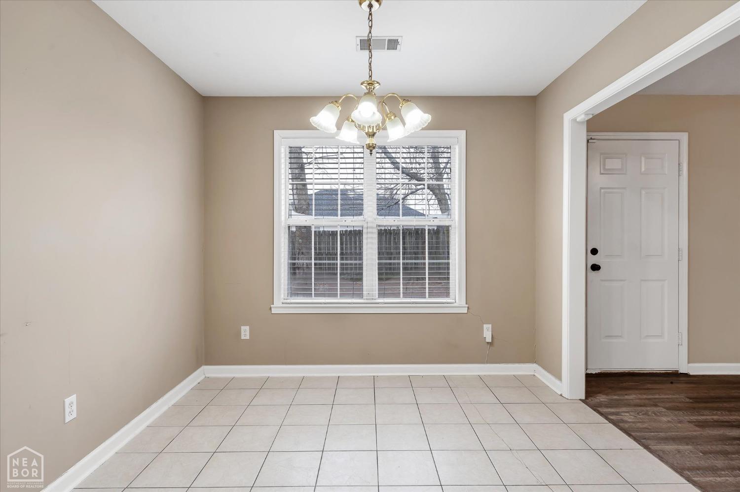 4627 Keely Cove