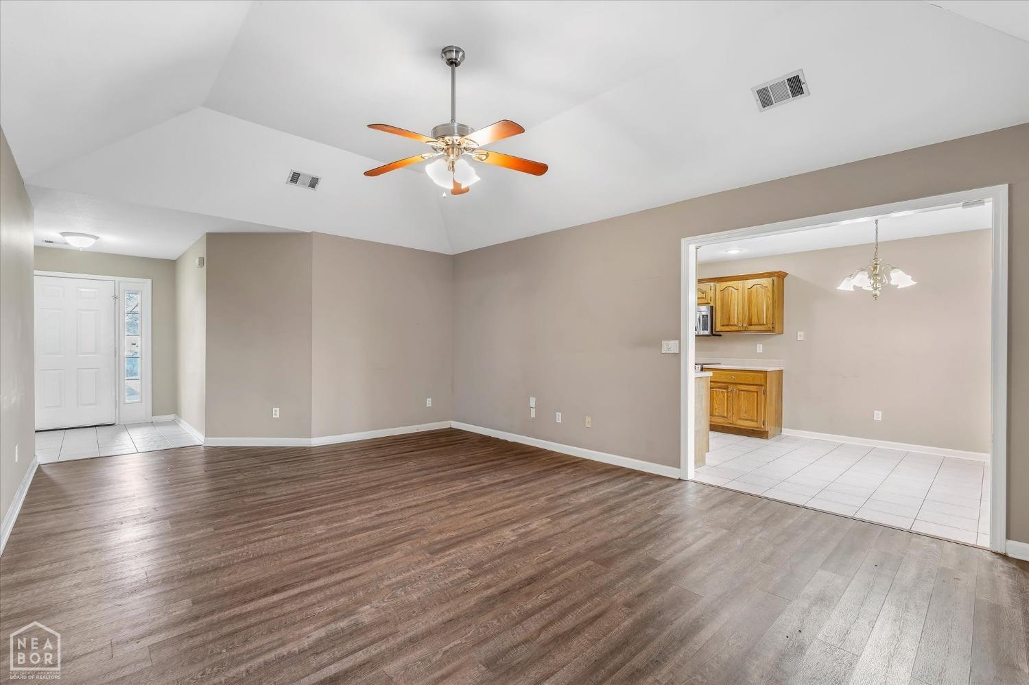 4627 Keely Cove
