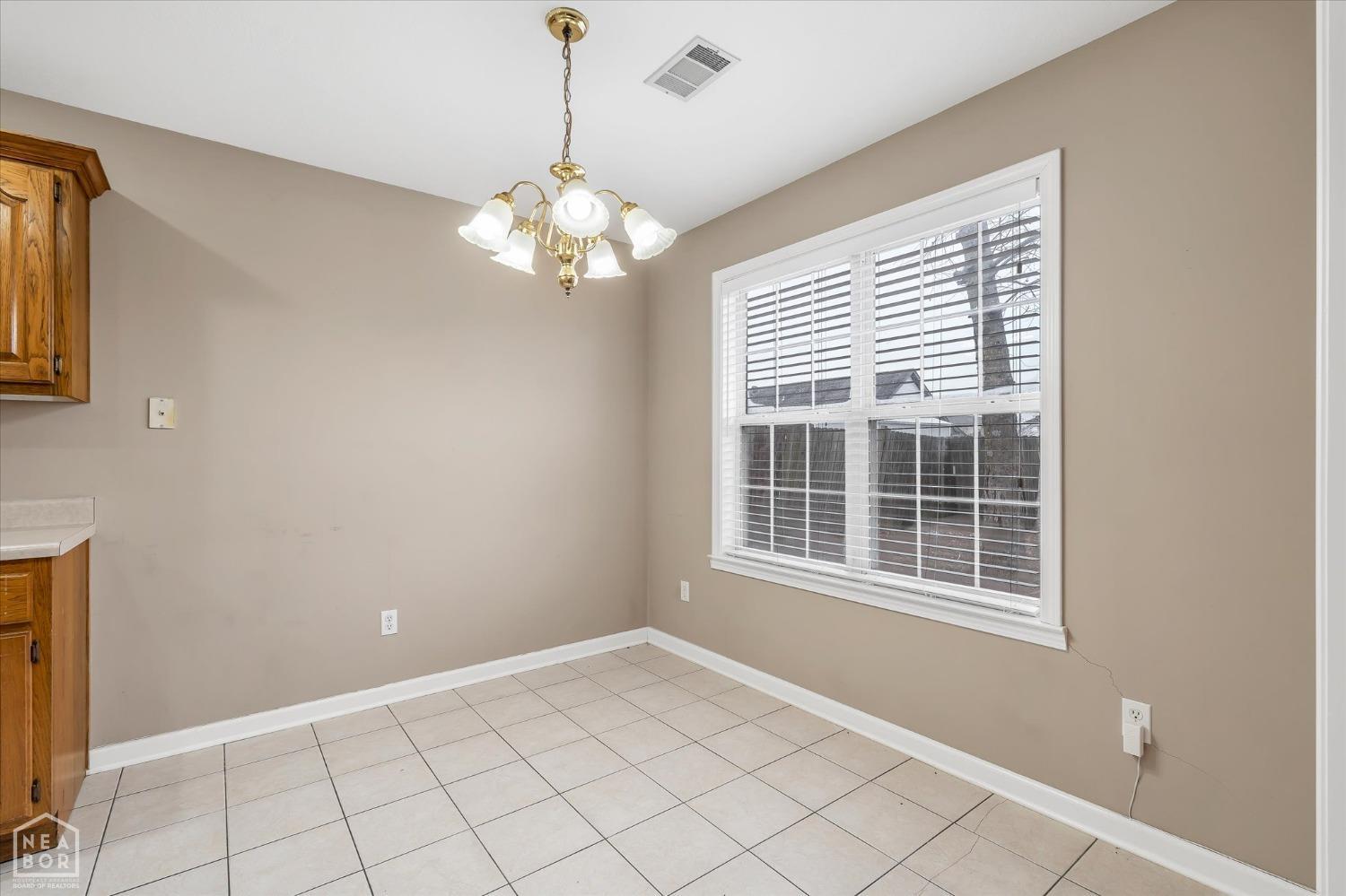 4627 Keely Cove