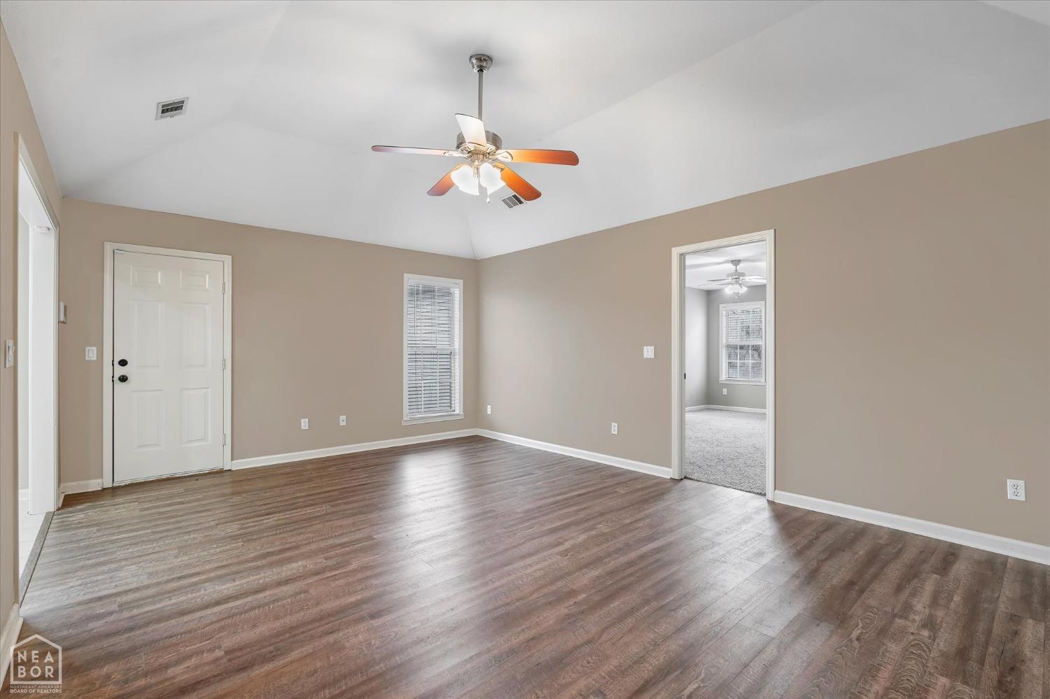 4627 Keely Cove