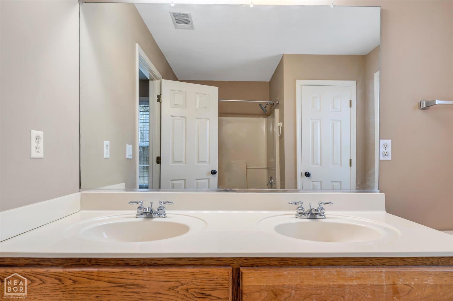4627 Keely Cove