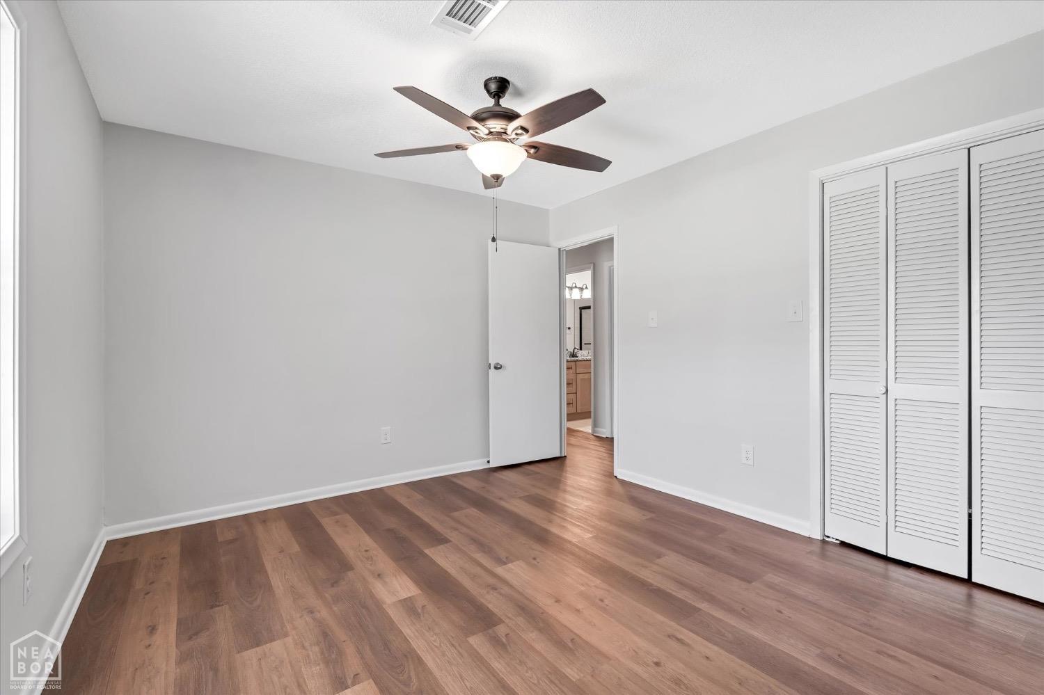 458 N Deborah