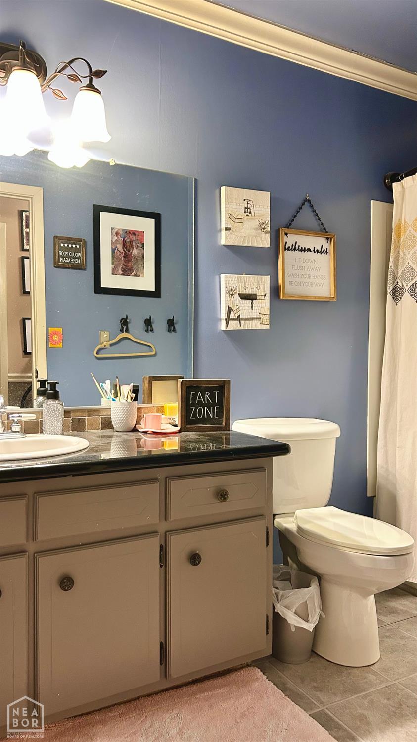 1304 Country Manor Lane