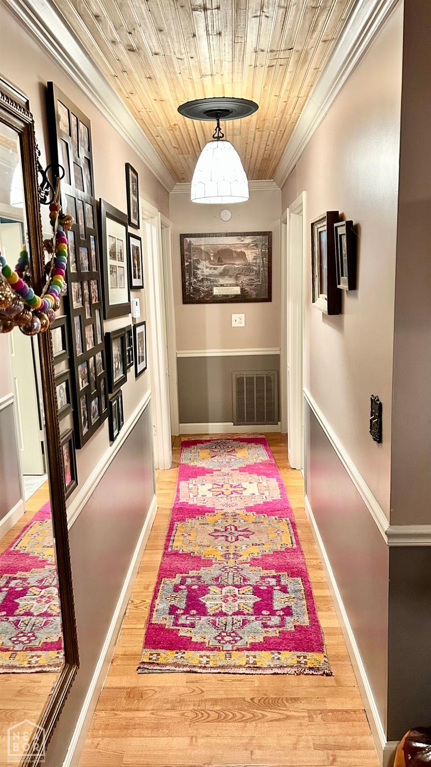 1304 Country Manor Lane