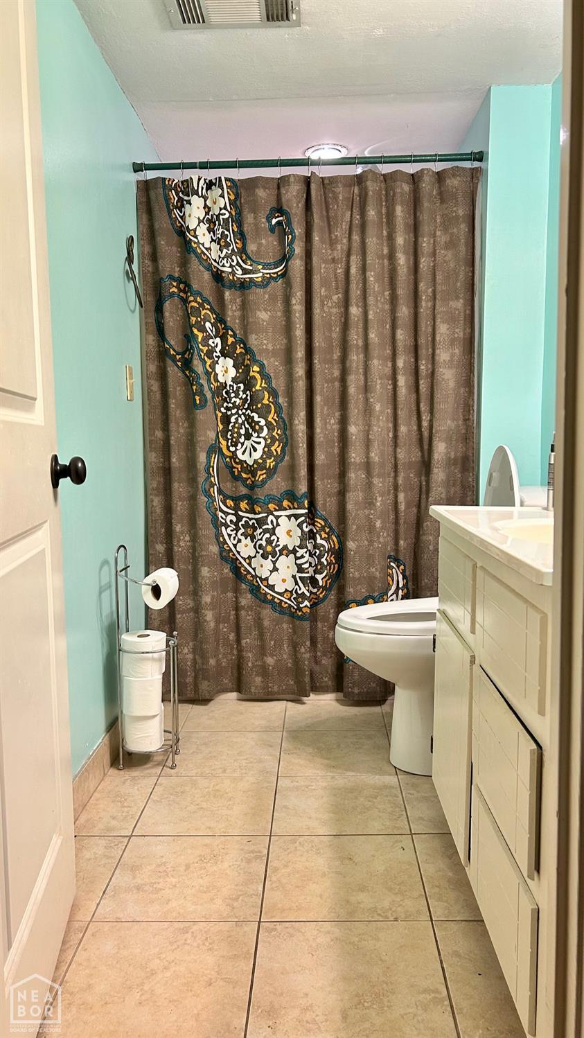 1304 Country Manor Lane