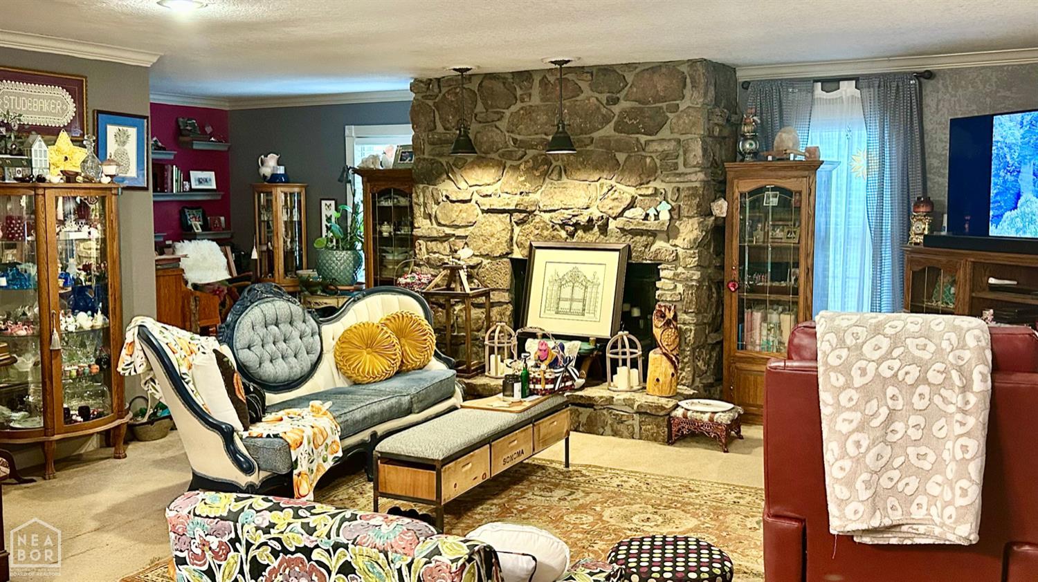 1304 Country Manor Lane