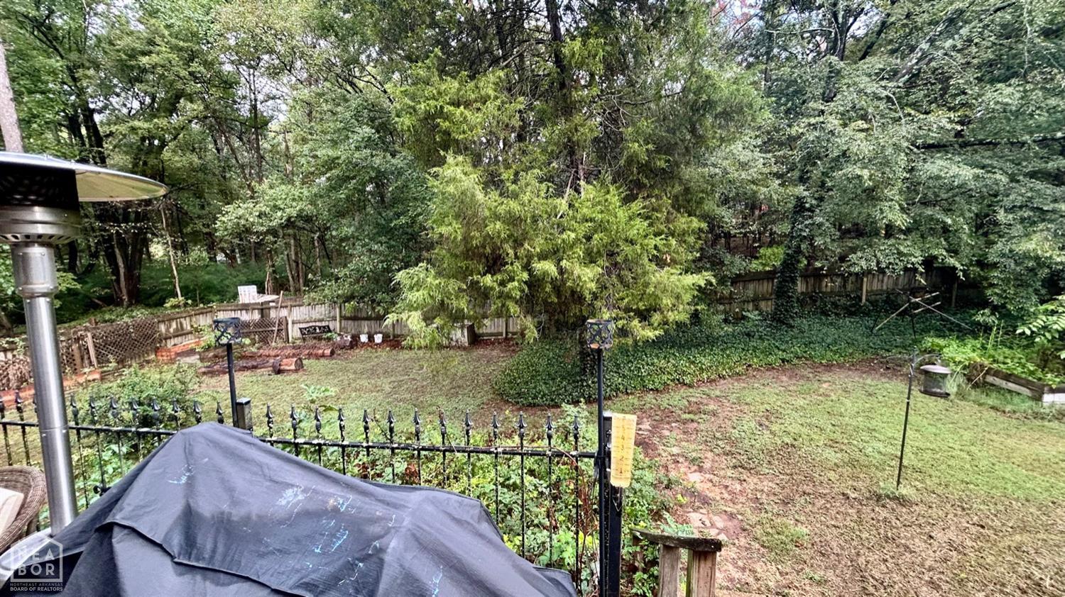 1304 Country Manor Lane