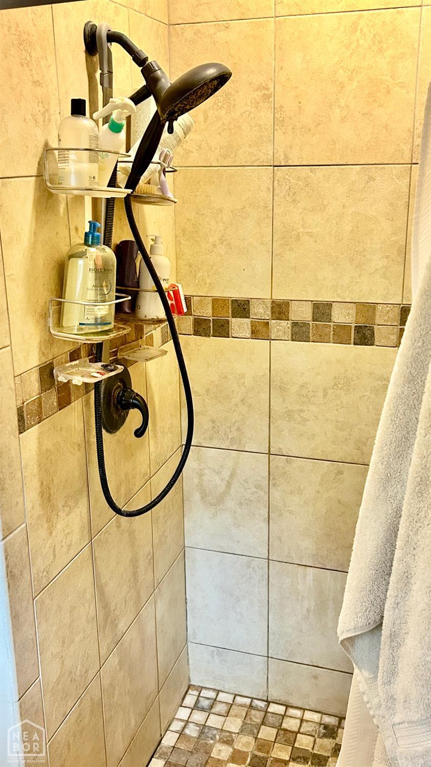 1304 Country Manor Lane