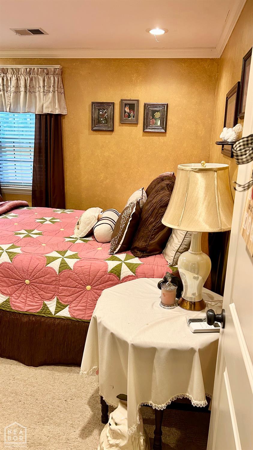 1304 Country Manor Lane