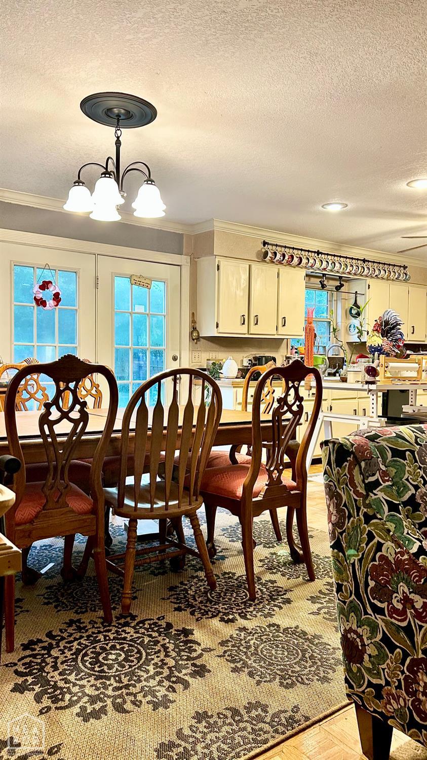 1304 Country Manor Lane