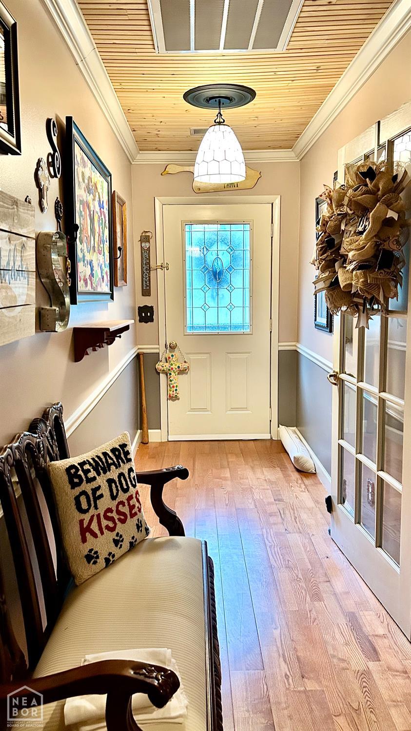 1304 Country Manor Lane