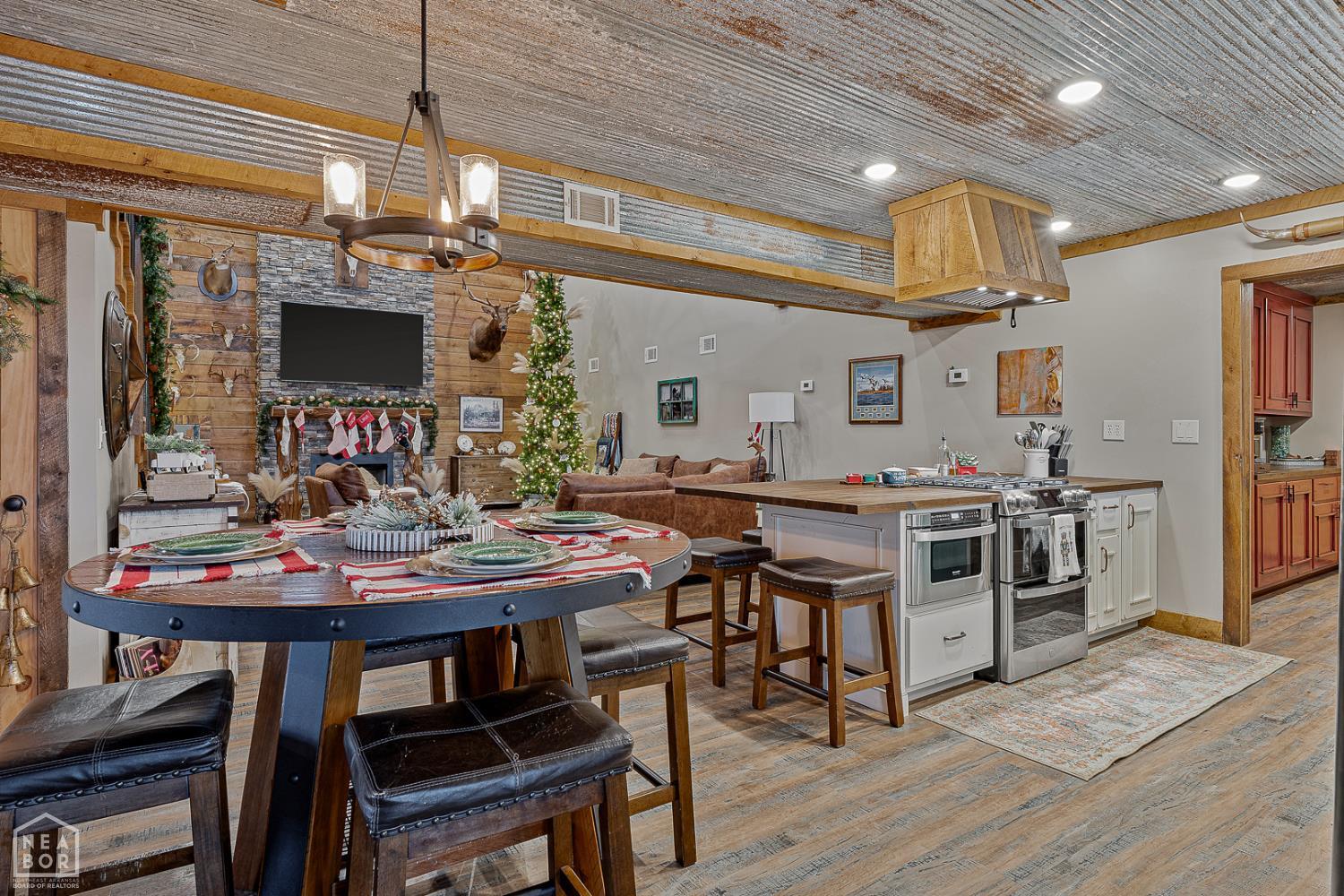 1323 County Road 304