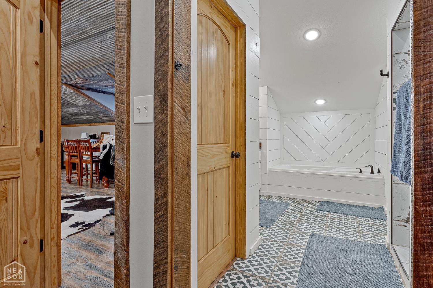 1323 County Road 304