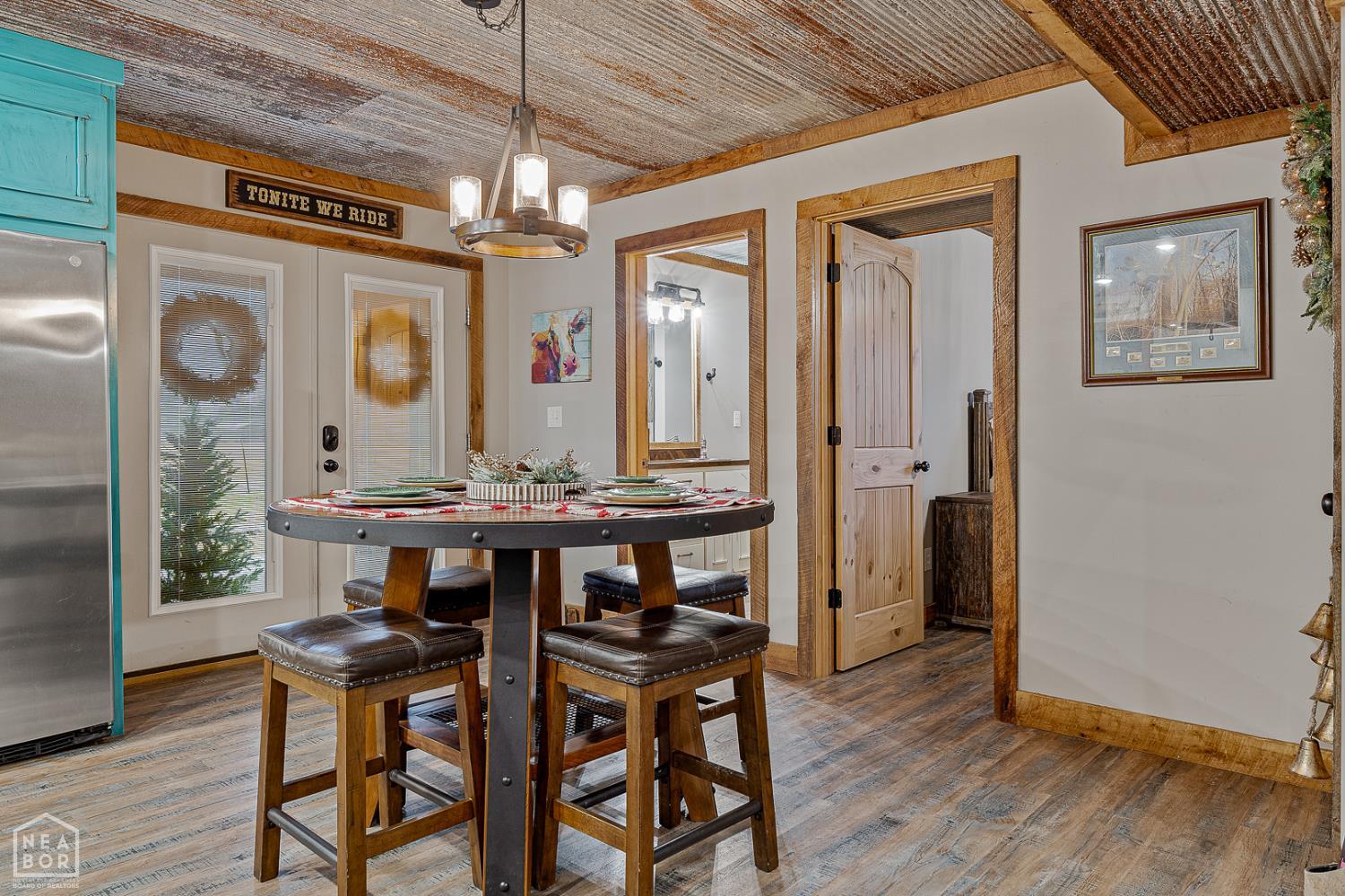 1323 County Road 304