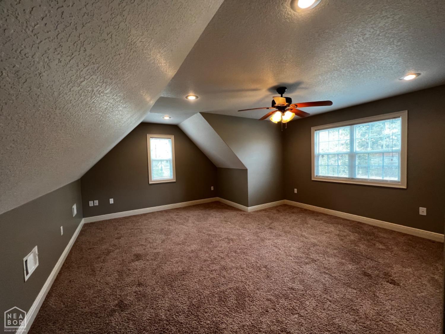 3220 Horseshoe Trails