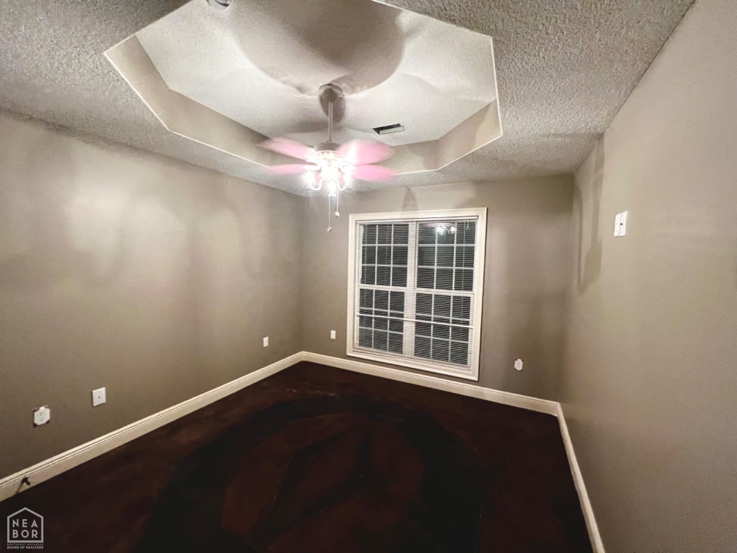 3220 Horseshoe Trails