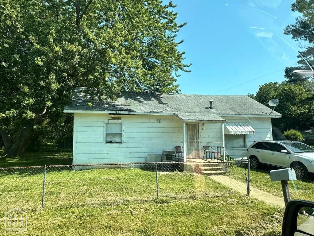 220 E Center Street E