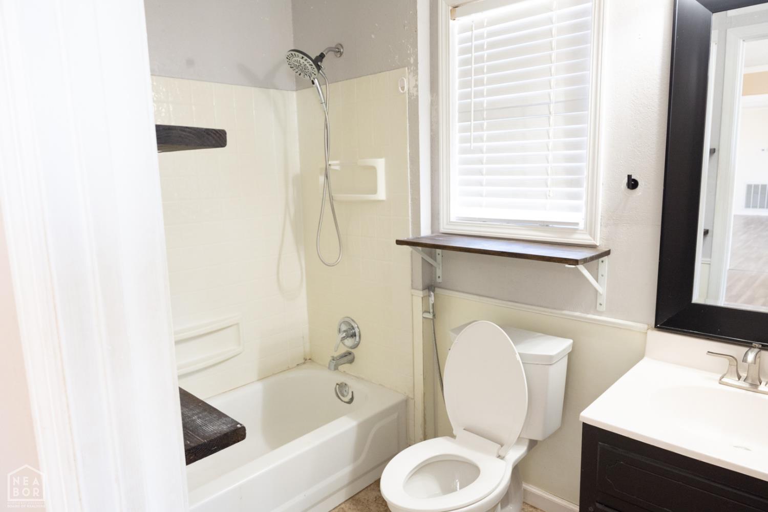 497 Lawrence Road 611