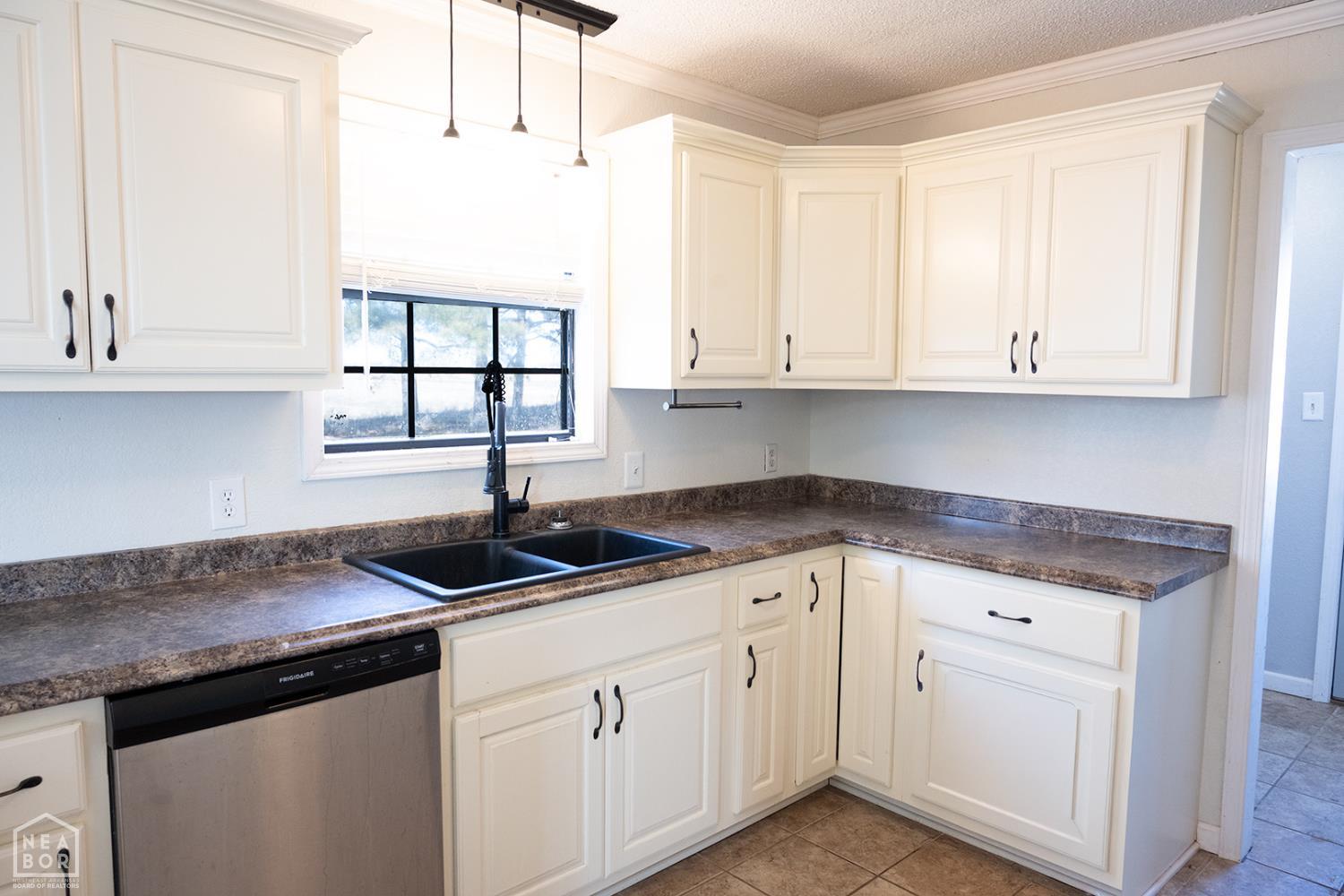 497 Lawrence Road 611