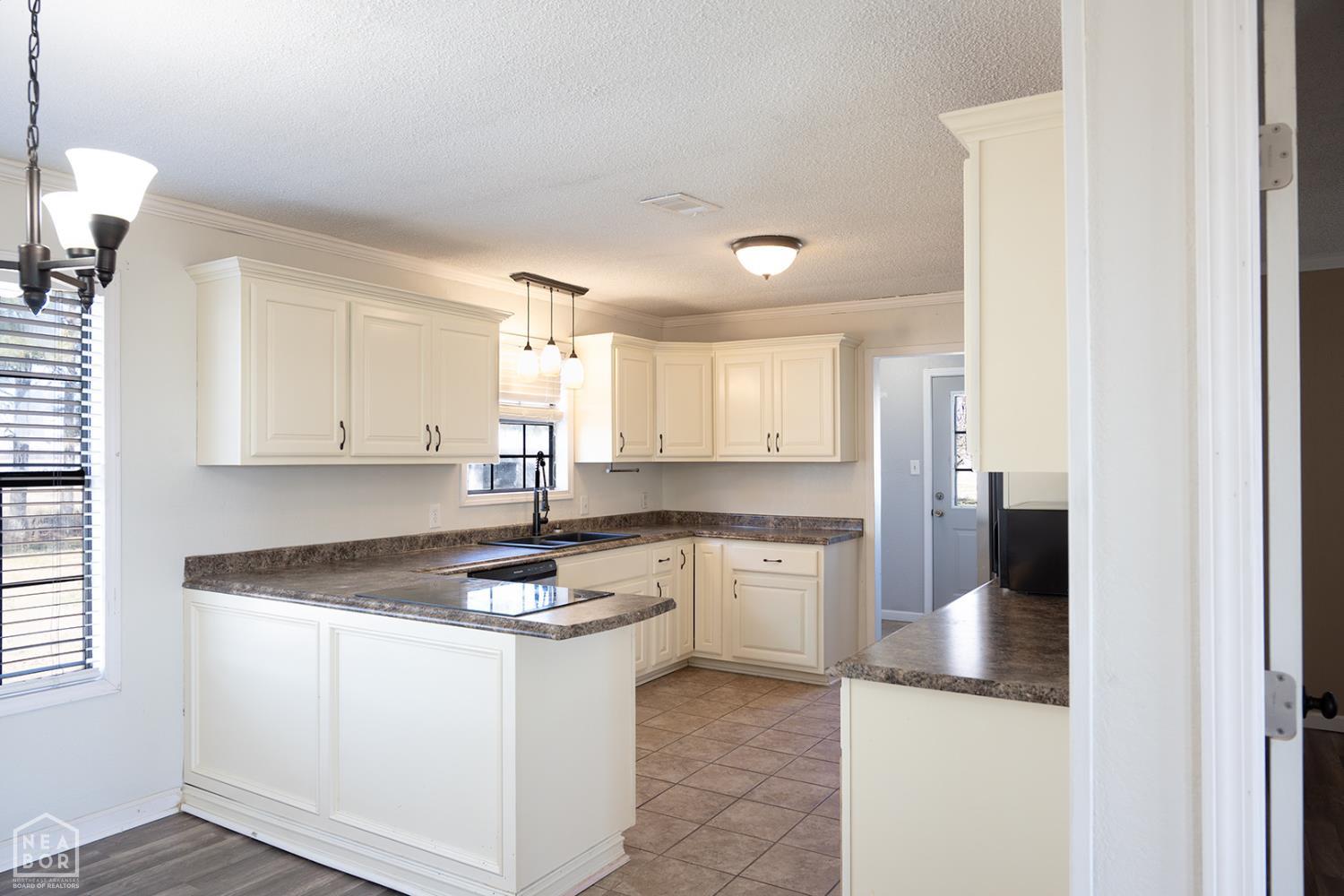 497 Lawrence Road 611