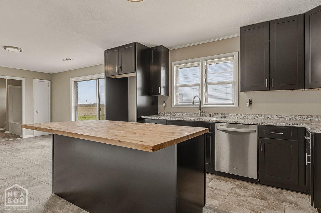 8000 E Highland Drive