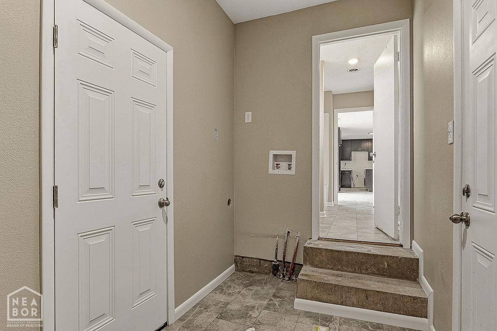 8000 E Highland Drive