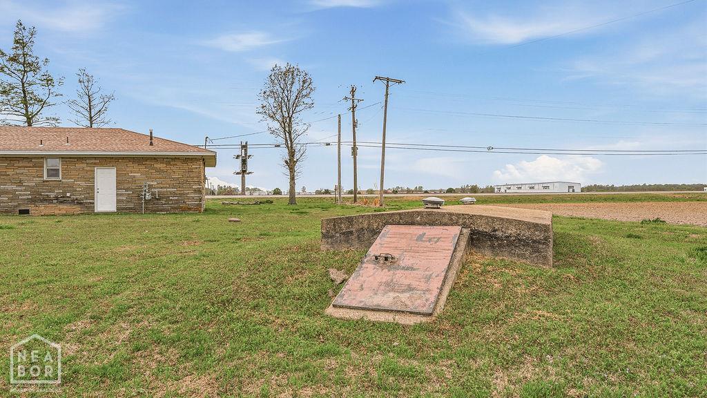 8000 E Highland Drive