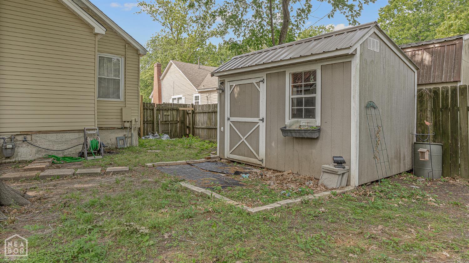 522 Bill Hudgens Street