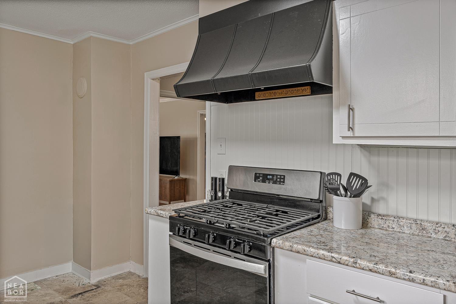 522 Bill Hudgens Street