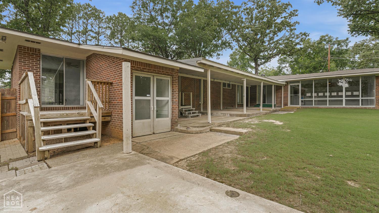 100 Holmes Road
