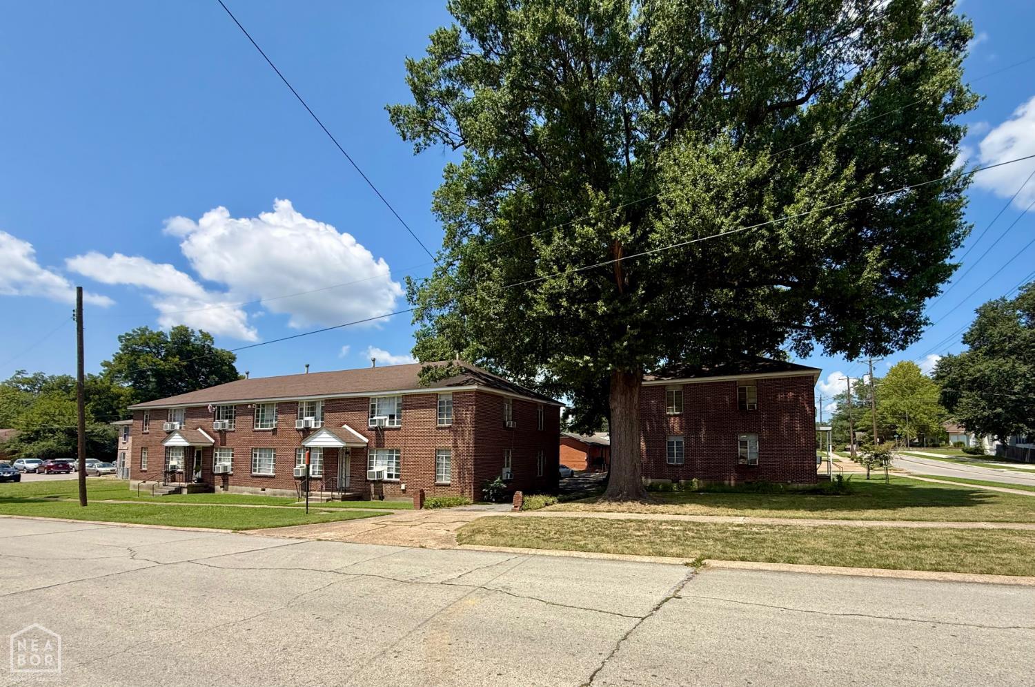 1009 Flint Street
