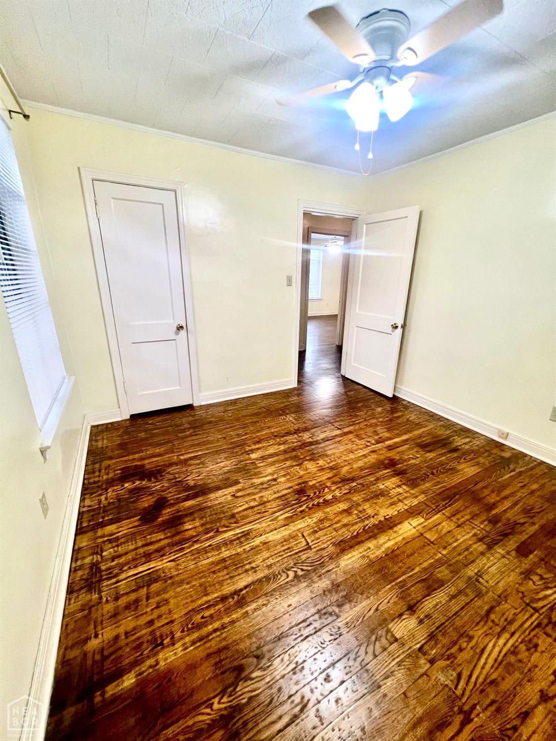 1009 Flint Street