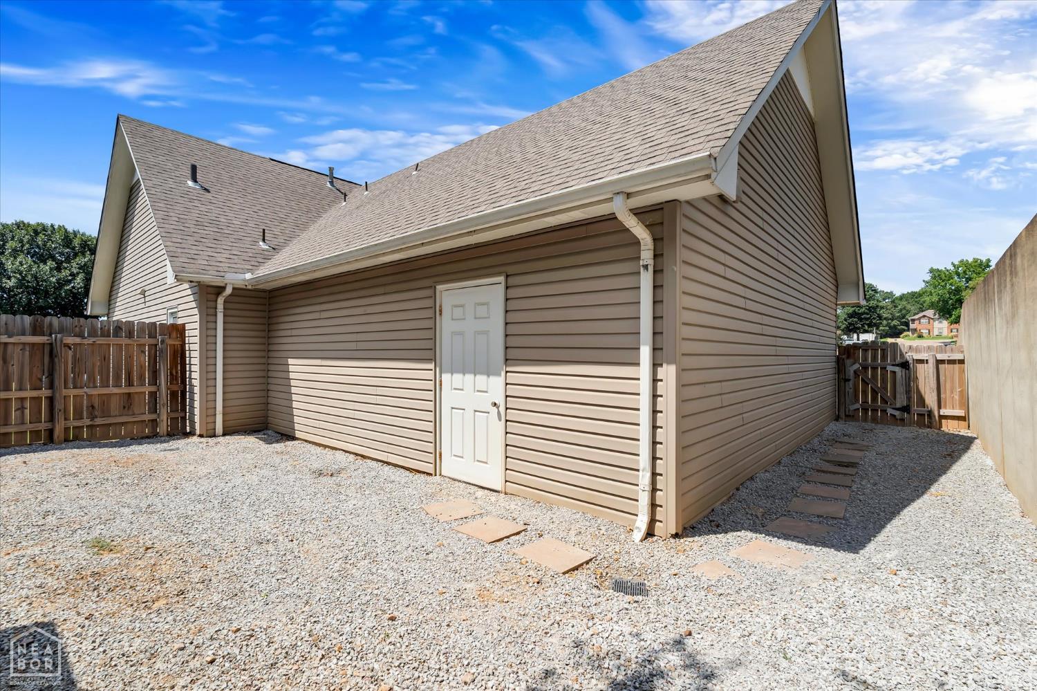 2510 Greenbriar Drive