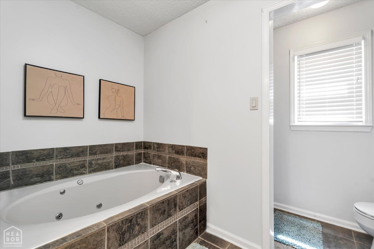 2510 Greenbriar Drive