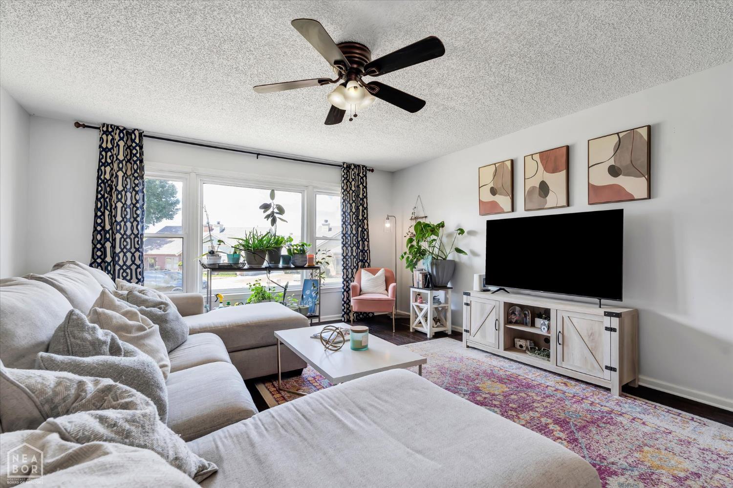 2510 Greenbriar Drive