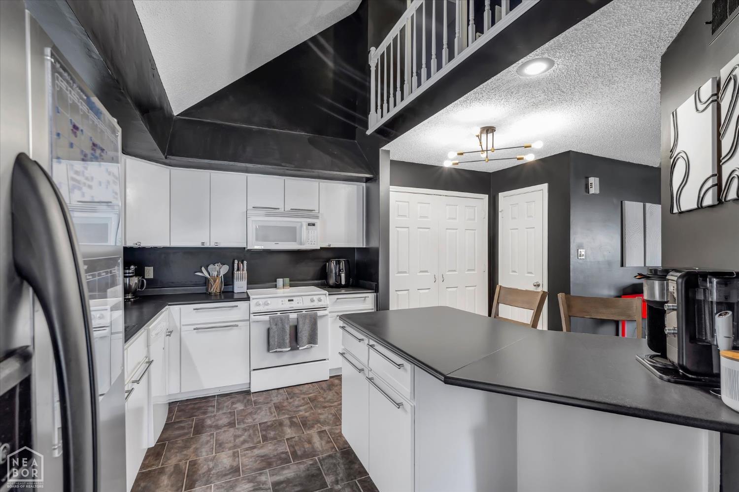 2510 Greenbriar Drive