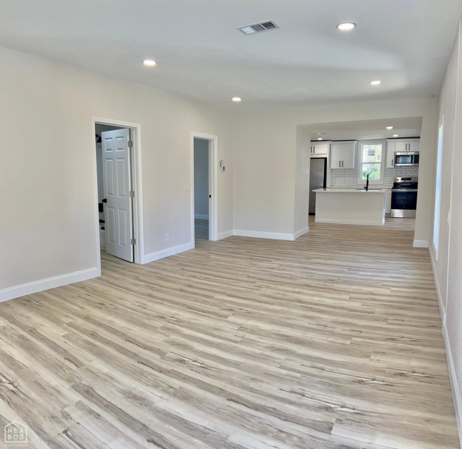 1302 W Monroe Avenue
