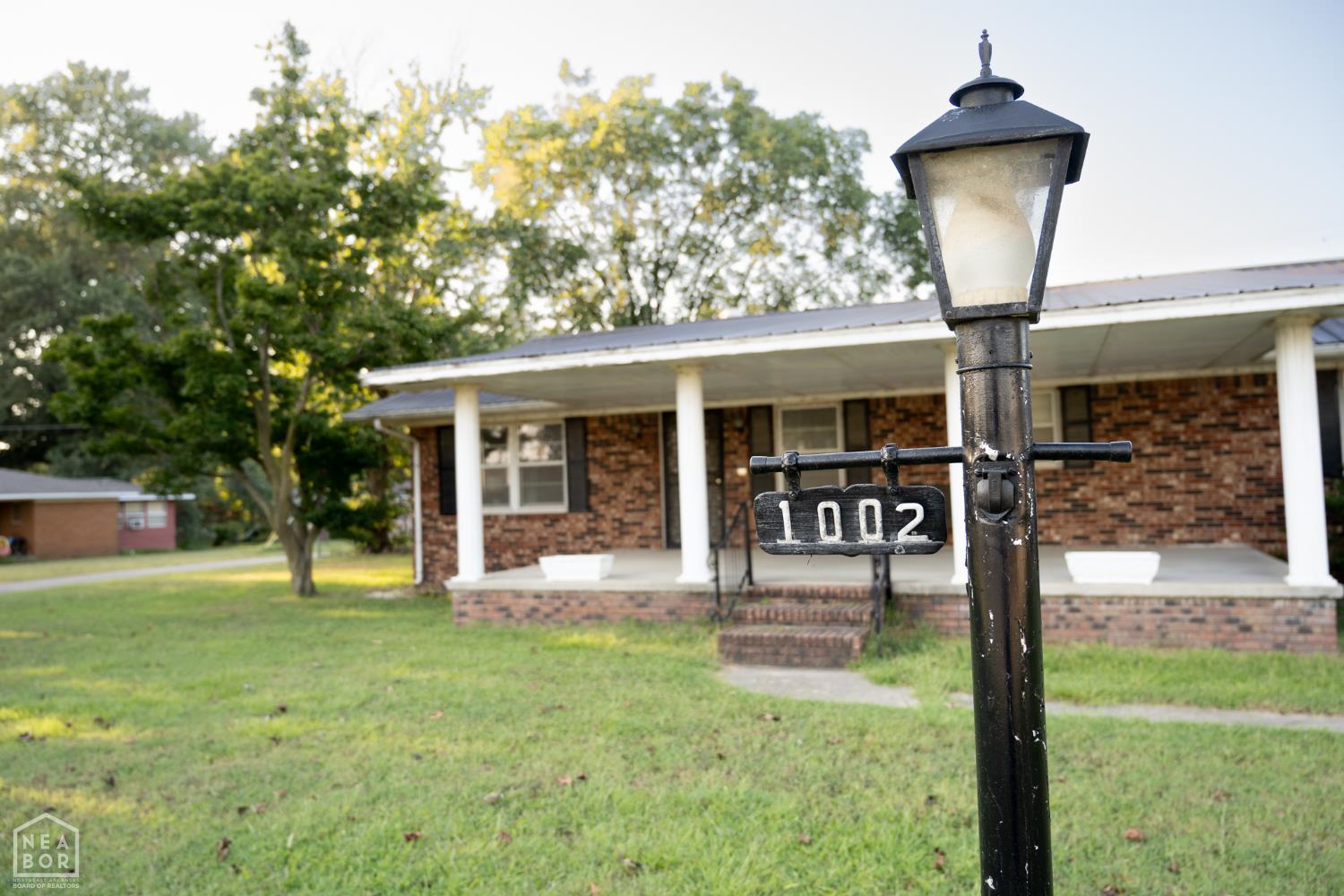 1002 Sycamore Drive