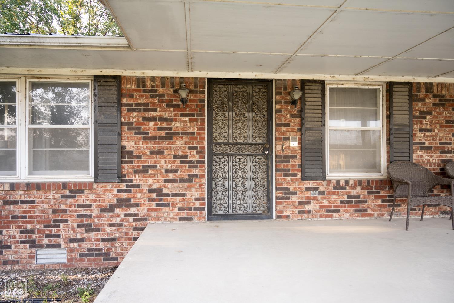 1002 Sycamore Drive