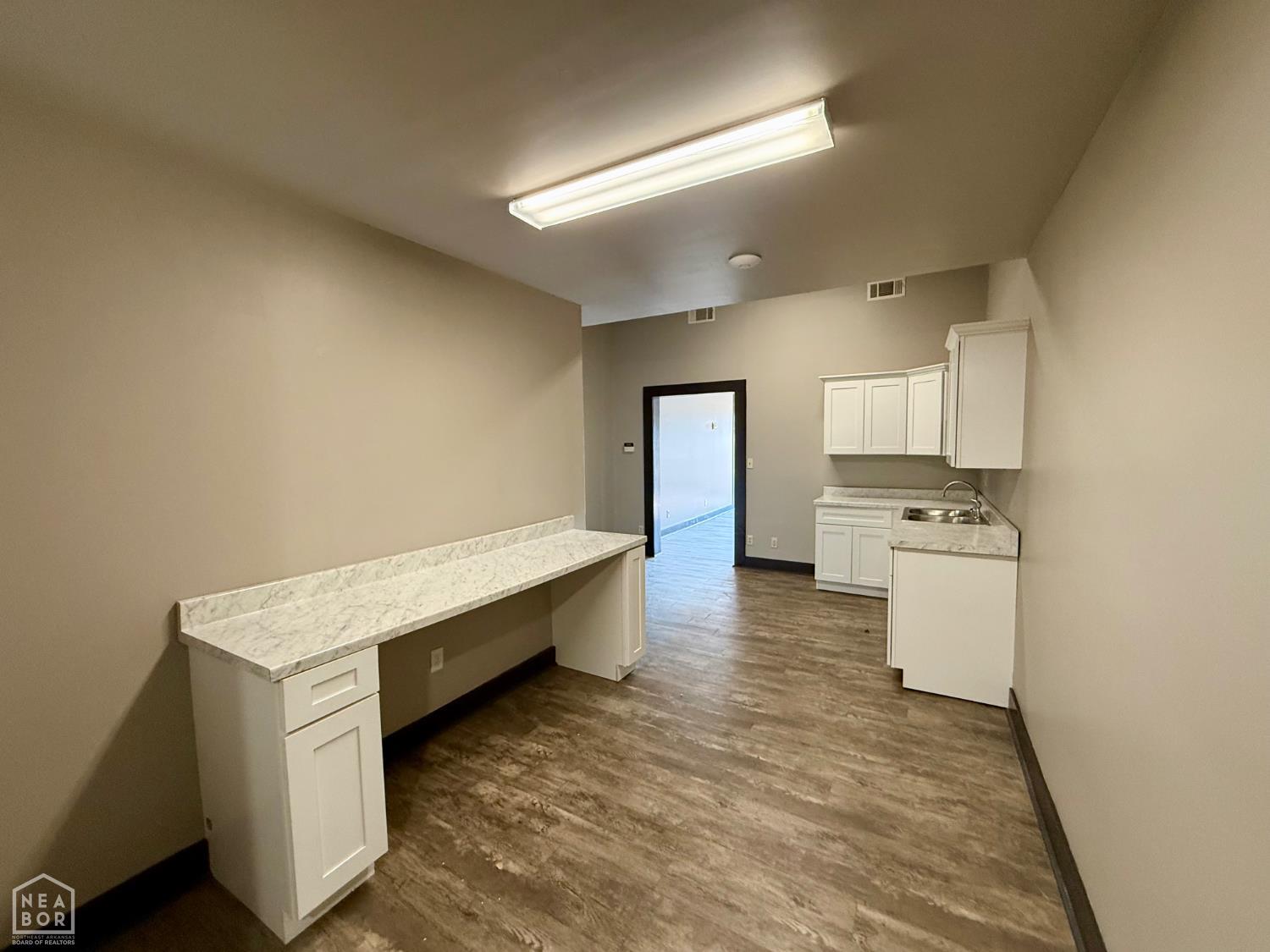 216 E Highland