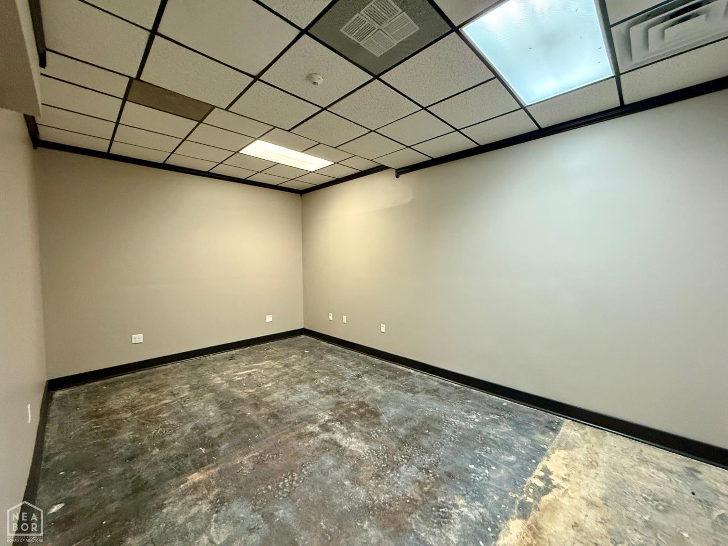 216 E Highland