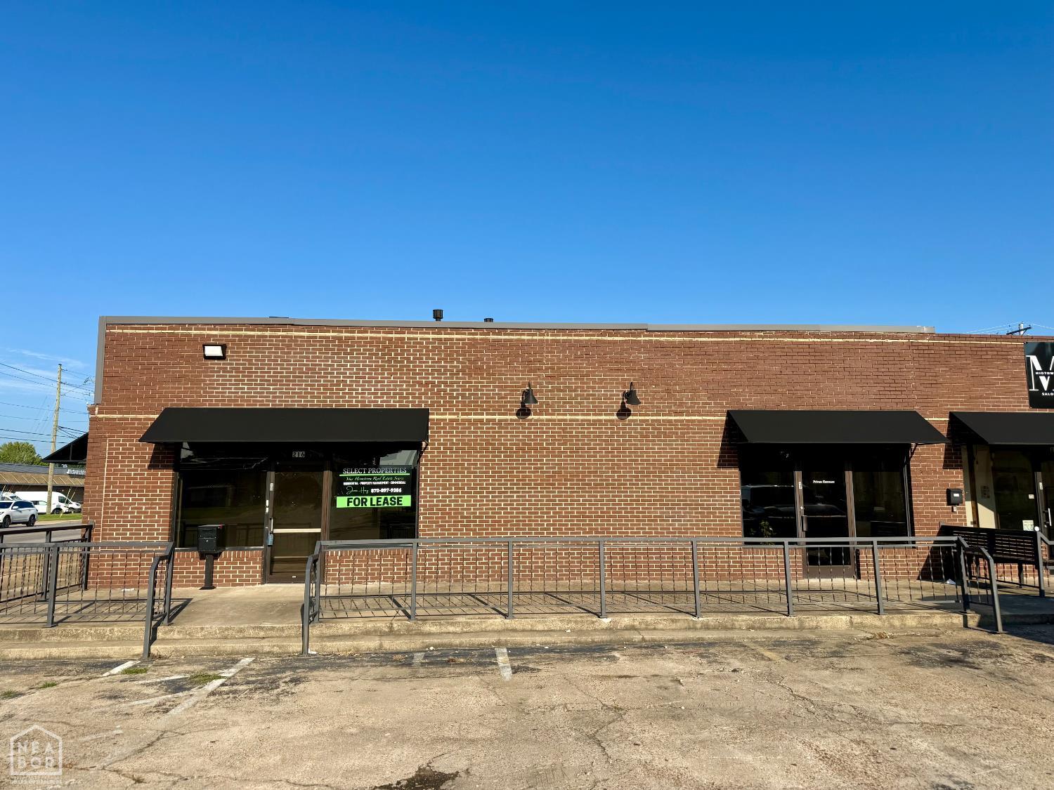 216 E Highland