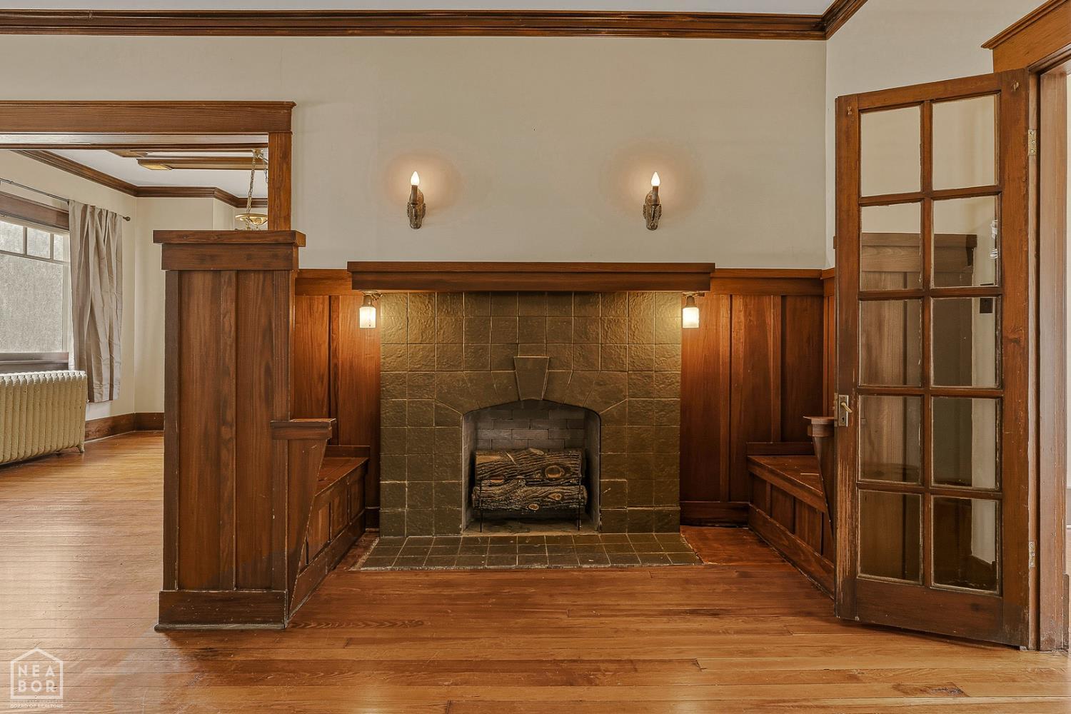 315 W Cherry Avenue