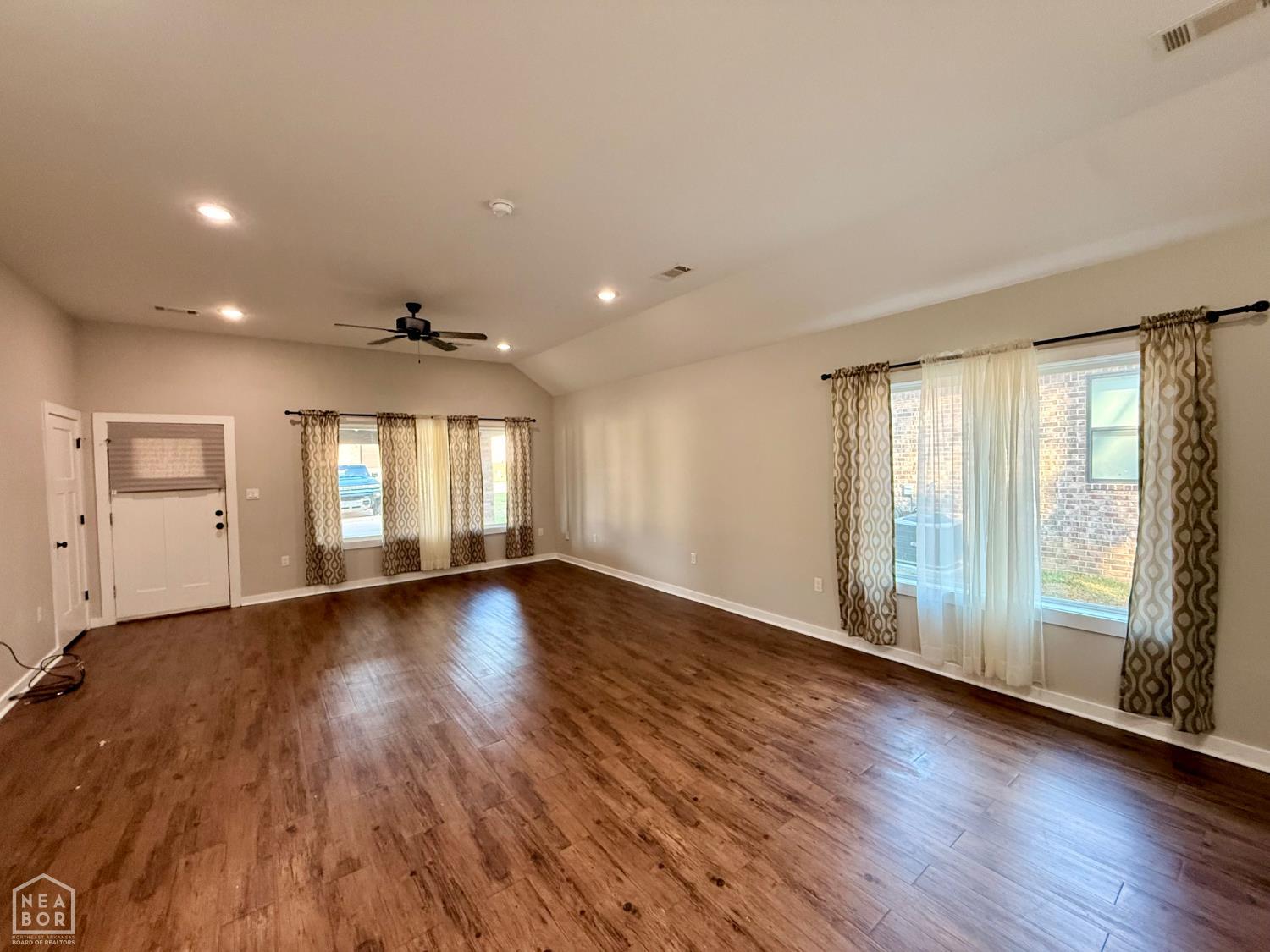 344 Wolf Den Drive